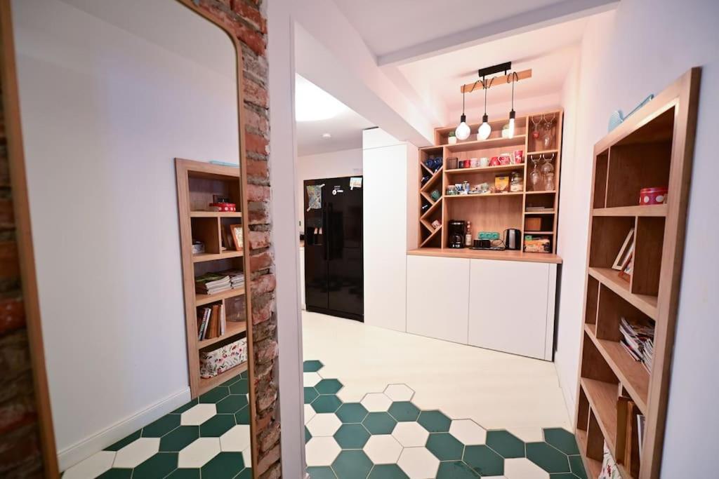 The Oracle Downtown Apartment *